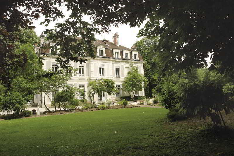 Chateau De La Dame Blanche - Logis Geneuille Εξωτερικό φωτογραφία